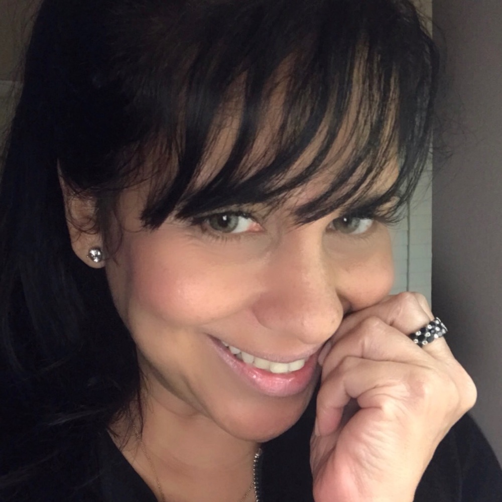 Meet your Posher, Nayla